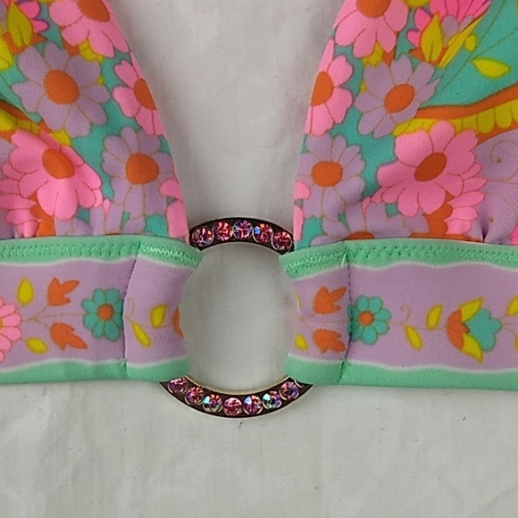 Victoria's Secret Bathing Suit Top Size XS - Picture 3 of 6